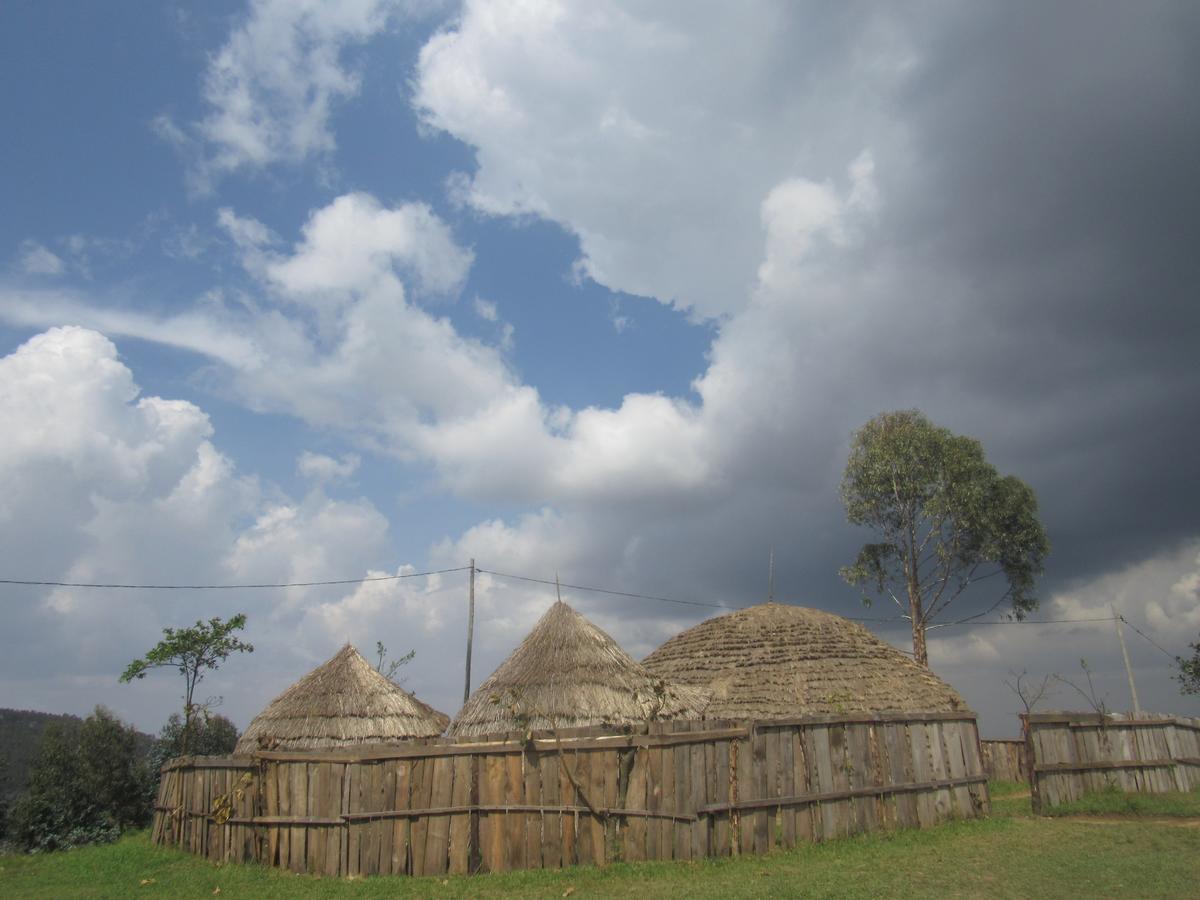 Hotel Kitabi Ecocenter Gabegi Exterior foto