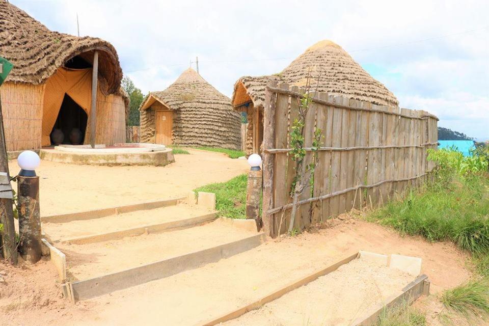 Hotel Kitabi Ecocenter Gabegi Exterior foto